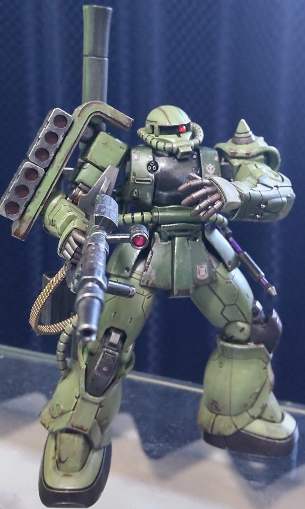 このベルト式の弾倉に惚れました。ザクは泥臭さが似合いますね！