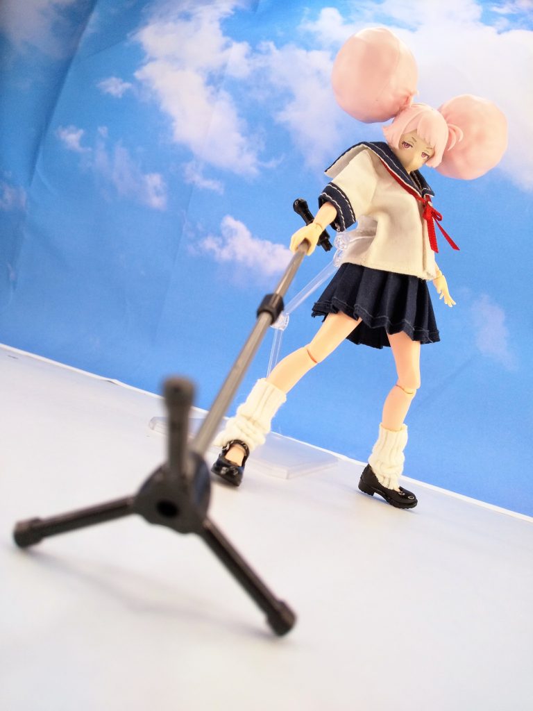 え？ 30MSのオプションボディパーツも買ってますよ？当然じゃないすか。( ﾟдﾟ)←←←私と同じくチュチュで初めて美プラに手を出した同胞へ、私が何も知らない所から調べ得た情報をここに記す…我が屍を越えて往け…水星美プラは30MSと同規格で互換性が有る。30MSのボディコードはA 標準体型 (ミオリネ)G 大柄 (スレッタ)S 水着ボディカラーコードはA 標準 (ミオリネ、チュチュ)B 色白C 褐色 (スレッタ)チュチュのボディは特別小さいですが、使うならAA or SA。そして、ここ、試験に出ます。ニーズが高そうな “紺スク水(S02)” はカラーB(色白)しか無いw のでチュチュに合わせるなら肌を塗装する必要があります。