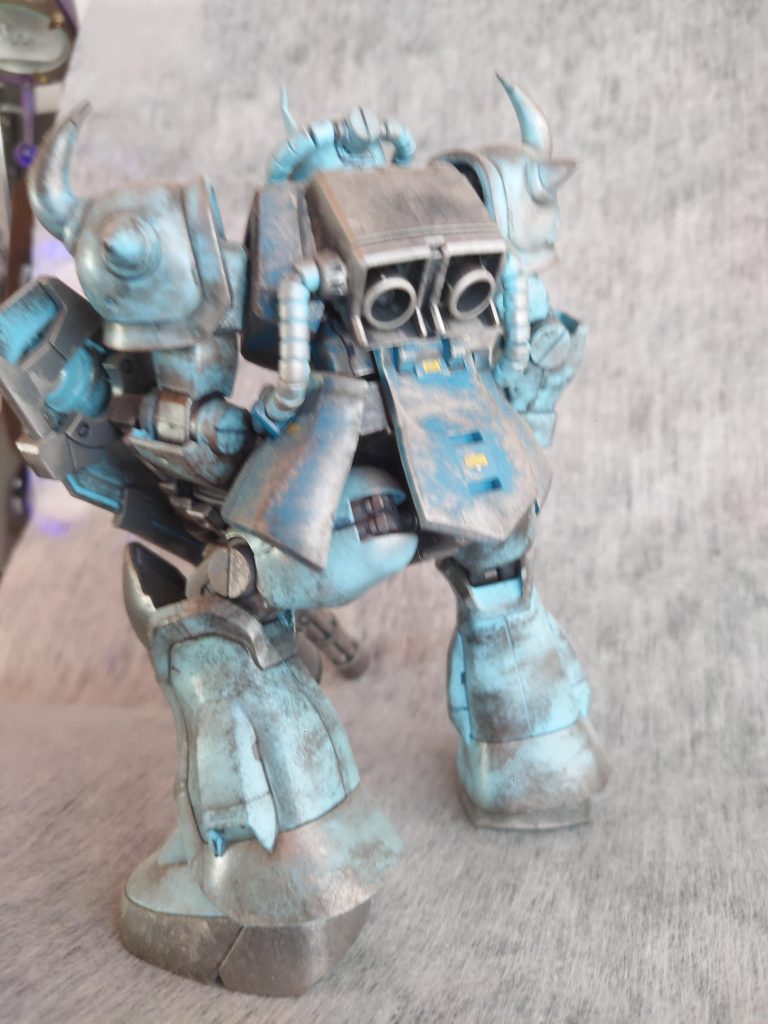 スラスターも塗れ無かったのね…(；；)