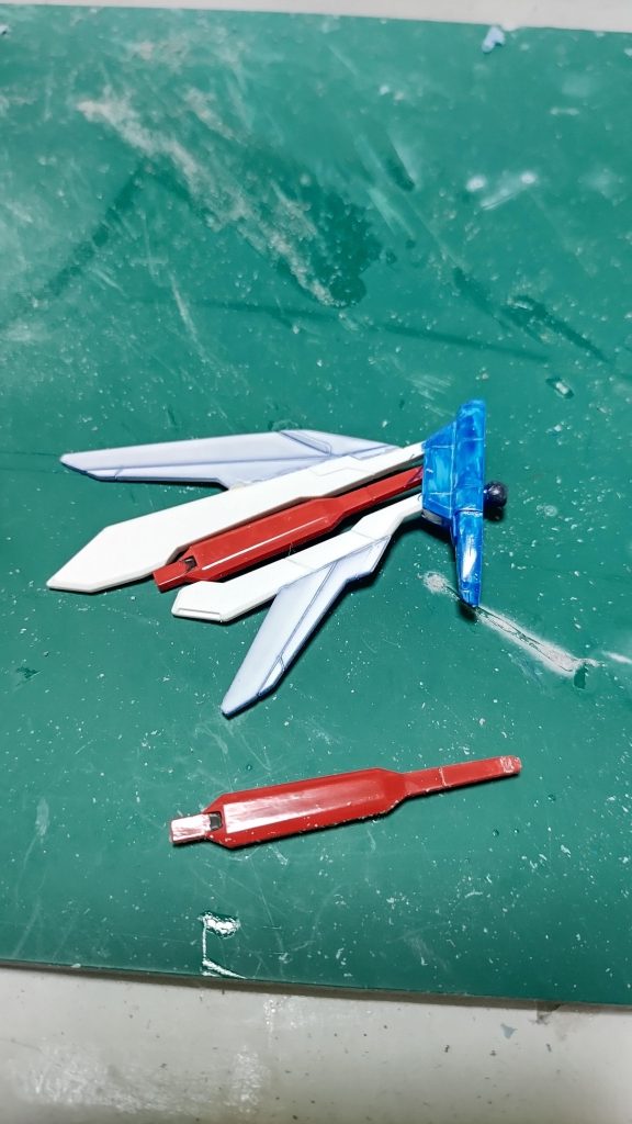 塗装中に折れました。でも心は折れません!