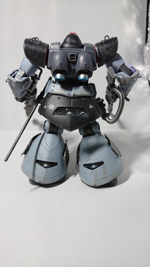 バーニアはガンクロームで塗装後、シャバシャバに溶いたクリアオレンジ→クリアブルーと筆塗りしています