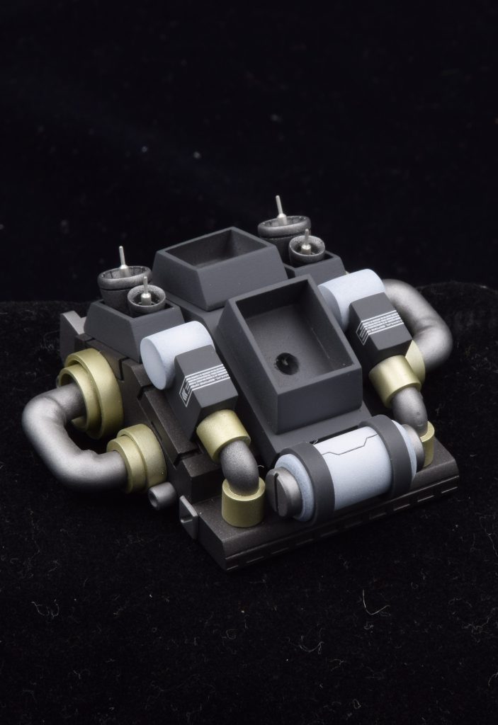 バックパックはフルスクラッチをしてます。