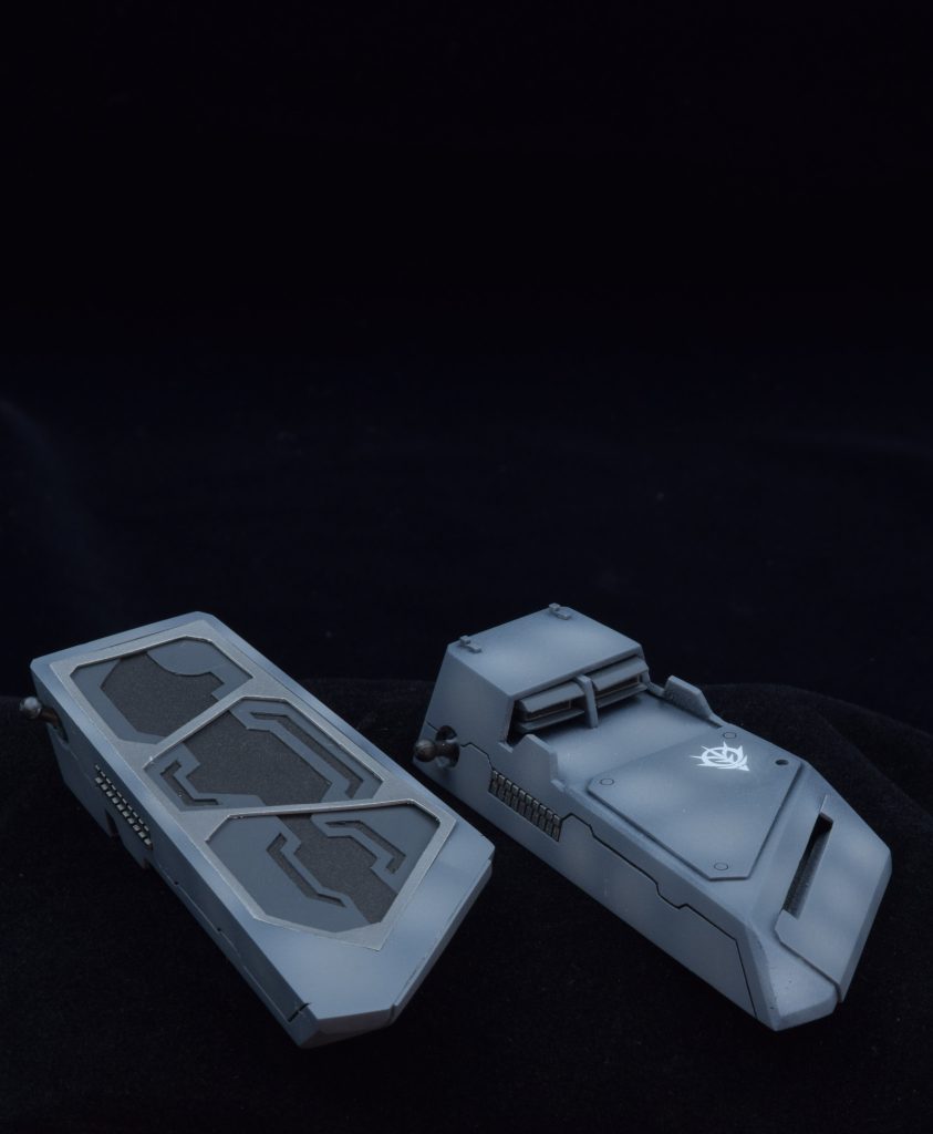 フロントアーマーもスクラッチしてます。