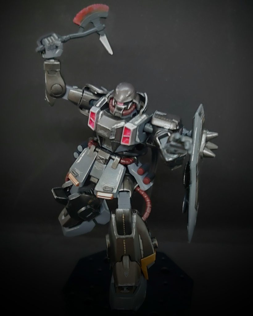 約20年前のキットなんですね!SEED系は初めて作った気がします造形は好きですが、少しずんぐりしているかな