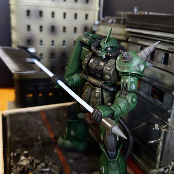 MS-06Ⅱ改　指揮官機