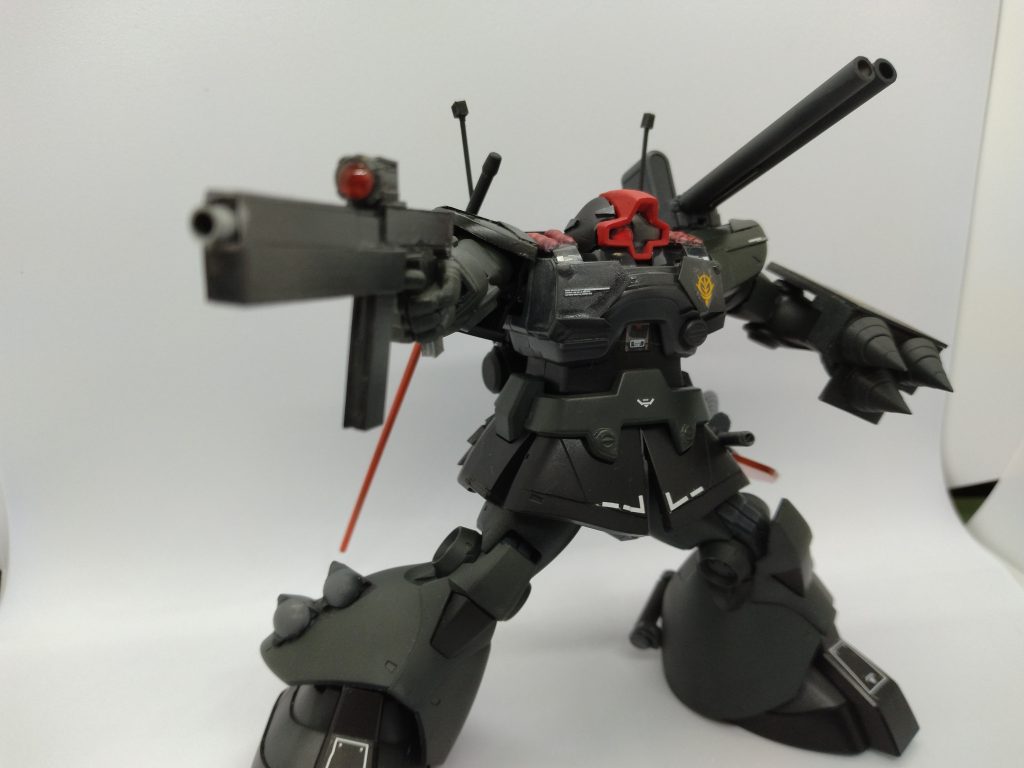 サンボル版を参考に作ったマシンガンとオリジナルの肩キャノン。肩キャノンだけmsgのパーツベース