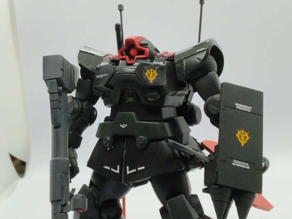 胸部はホビージャパン3月号の作例がカッコイイので参考にしました。ドワッジの動力ケーブルっぽいのはｈｇジ・Oのを使ってます