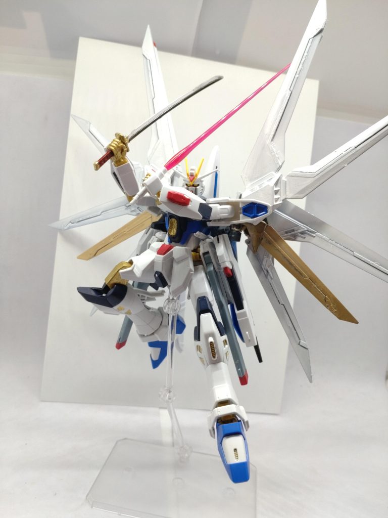 フツノミタマノツルギはガーベラ・ストレートを加工して塗装