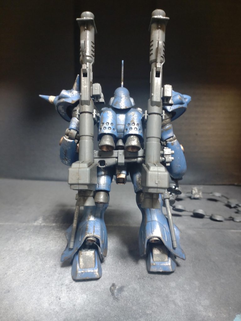 バズーカの合わせ目とゲート跡はさすがに処理するべきだったか…