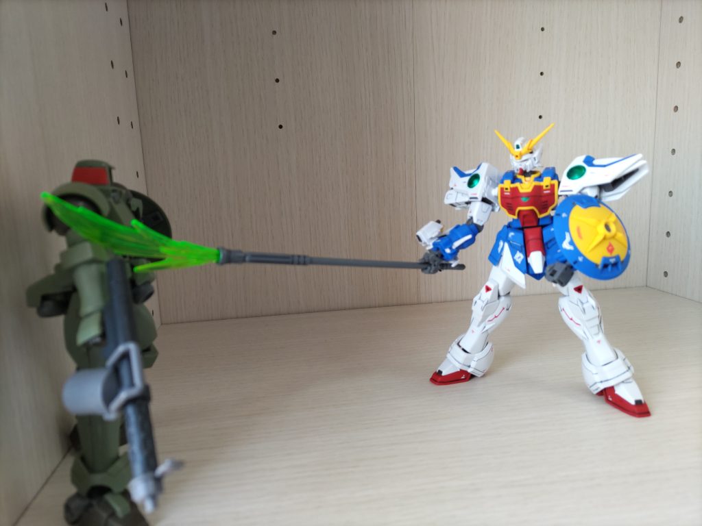 手元にあったリーオーさん斬り付け😀 