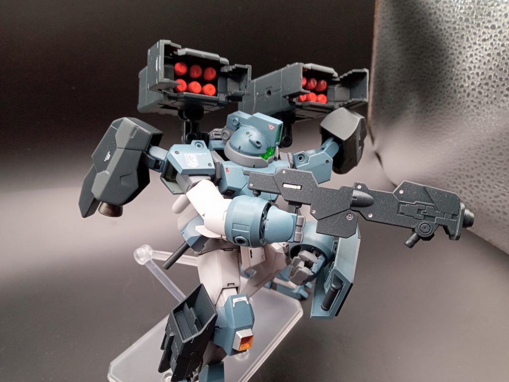 よく見ると本物とはだいぶ違うけど、、、。