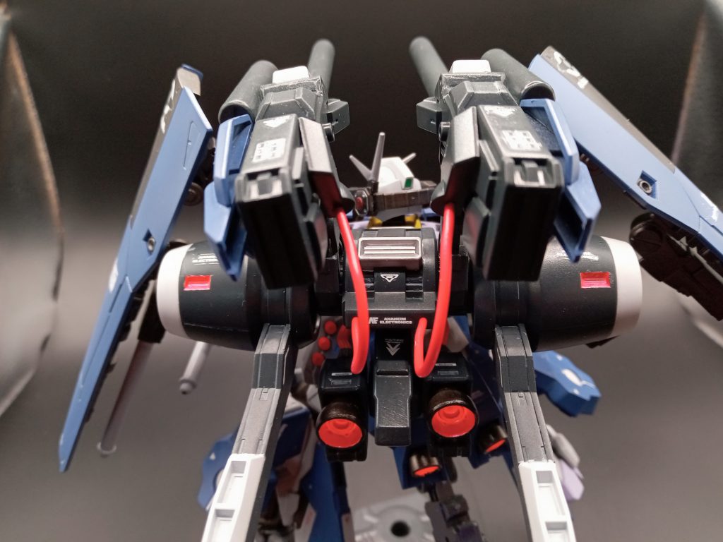 バックパックのビーム砲はジャンクパーツで。