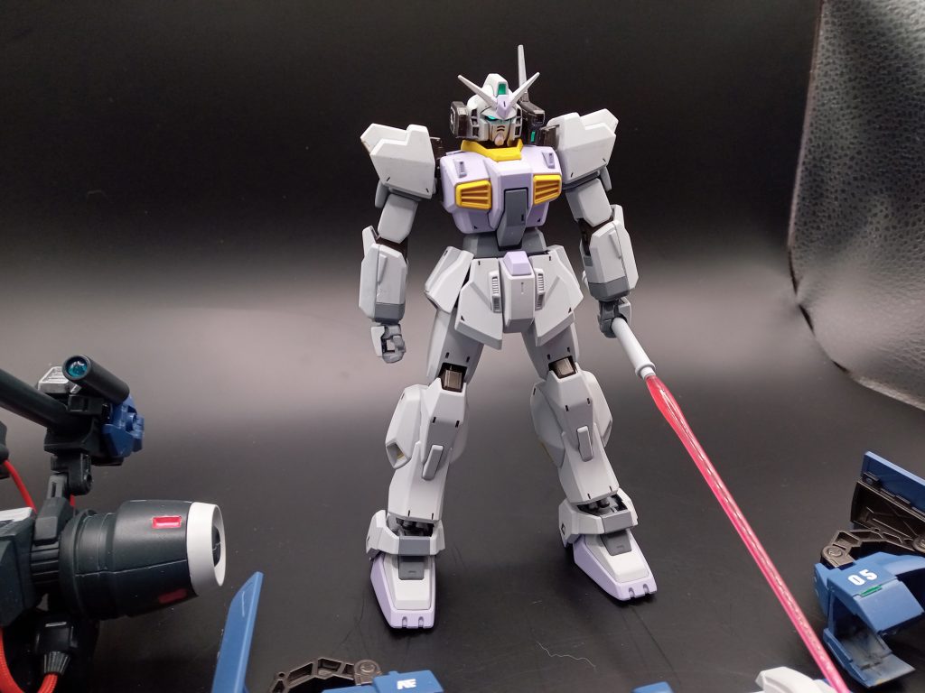 本体はG3ガンダムっぽくシンプルなカラーにしました。