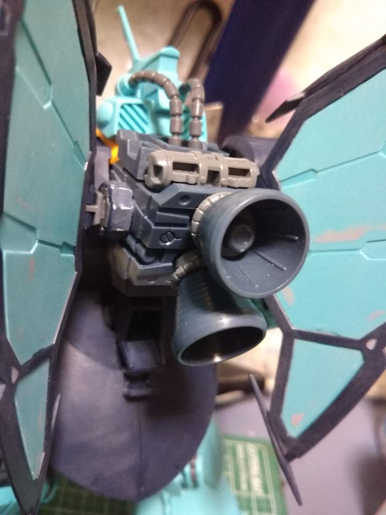 バックパックも改造しました。