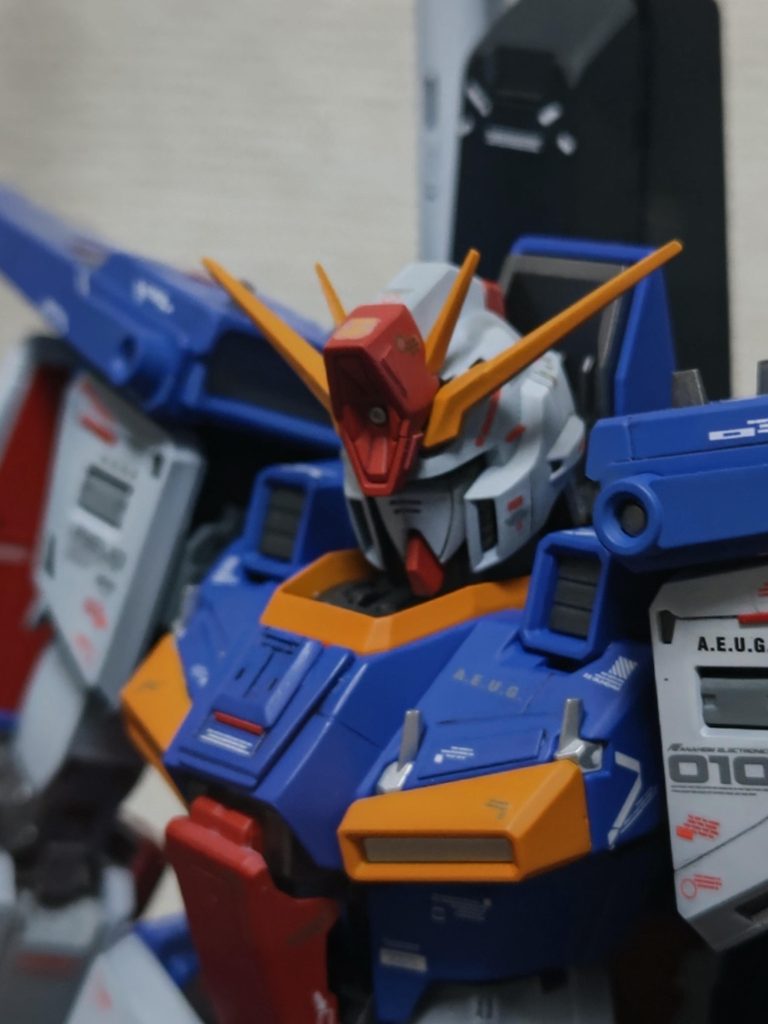 ハイメガキャノン胸、装甲板取り付け