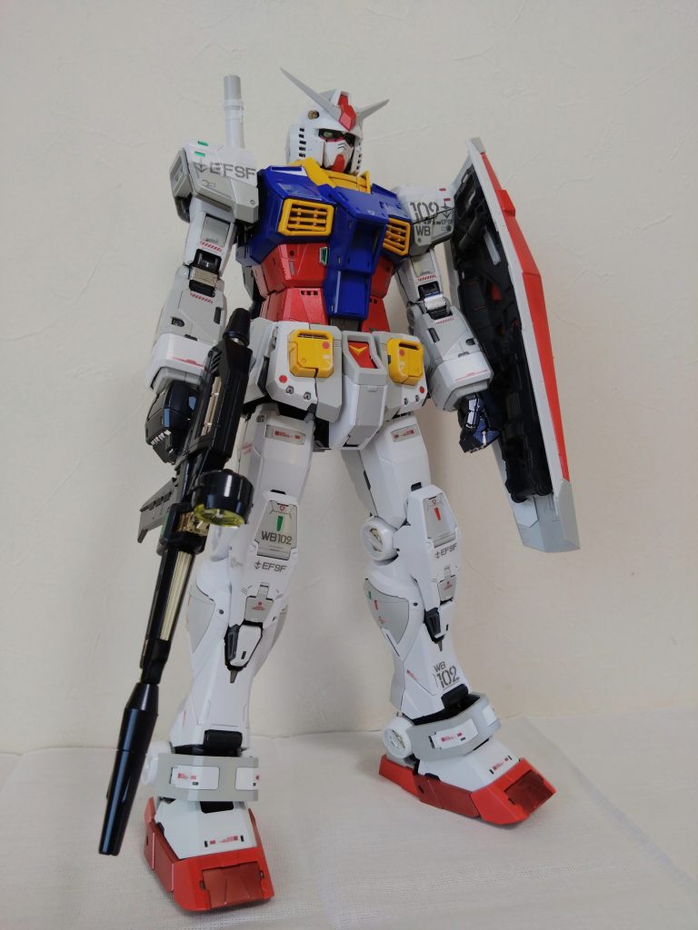 立ちポーズ　右