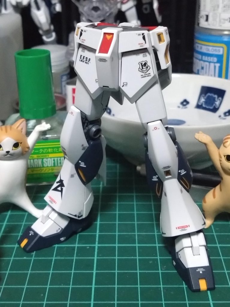 デカール貼り途中 ①