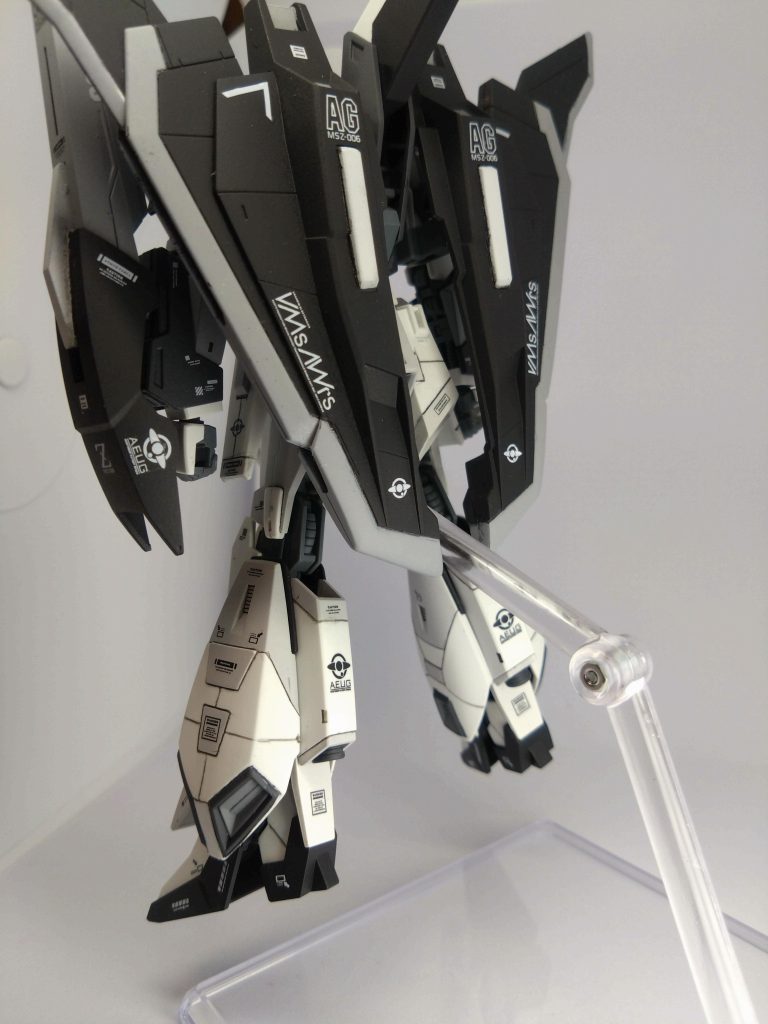 スジボリは苦手ながらも頑張ったんですが、技術もだけどセンスがない事に絶望します…