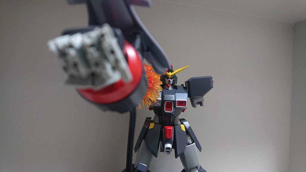 ブロウクンマグナム！的にロケットパンチ！盟主王(キングアズラエル)が乗れば強そう。