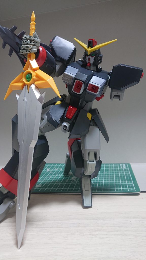 勇者ロボっぽく大剣で立ち上がろうとするポーズ超AI入れたら声は桑島さんがいいなそしたらコンパス(ミレニアム)の守りの要としてナチュラルな私が乗る！(妄想)  