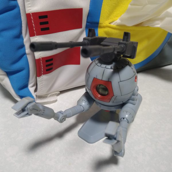 ボール!下敷き持ってる人は昔、出品した人ですよね!40年以上前ですけど!