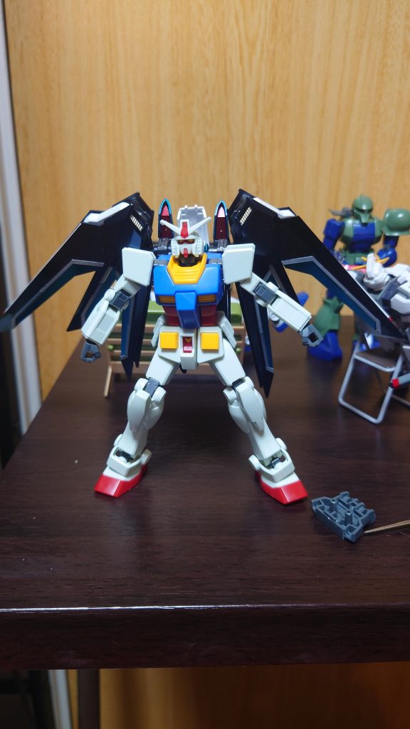 罰として羽を奪われ