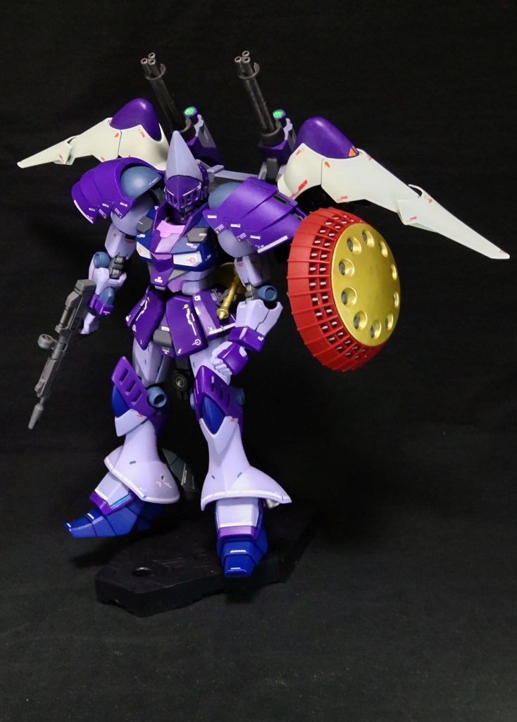 折角作ったので兜も装備。