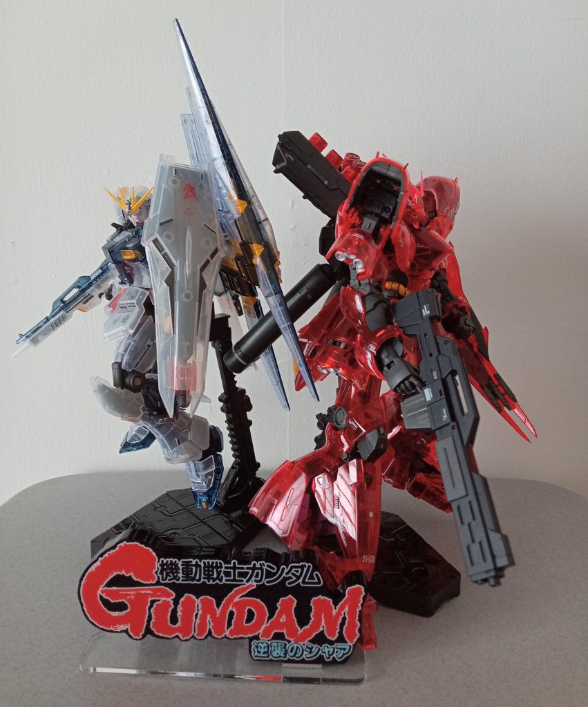 どちらも素晴らしいモデルなのですが、RGサザビーこそがガンプラの最高傑作なのでは?、と思っています。