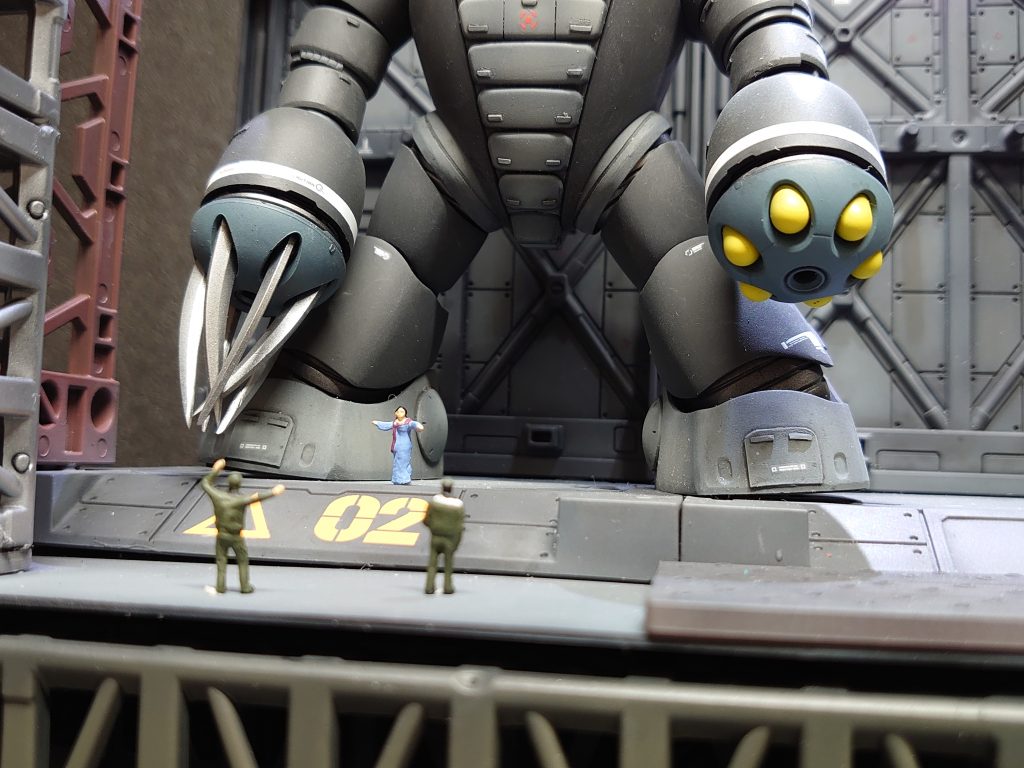 謎の構図です。