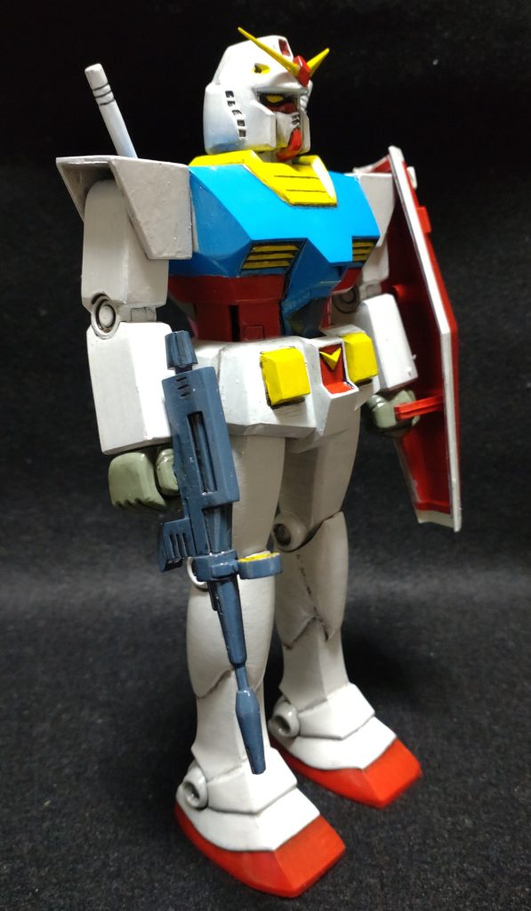 横から、アニメカラーを意識して、明るめに塗装