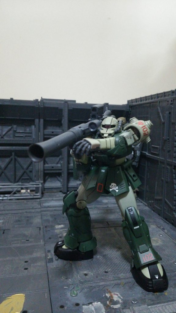 アクトザク–4枚目/制作者：中村シュウスイ