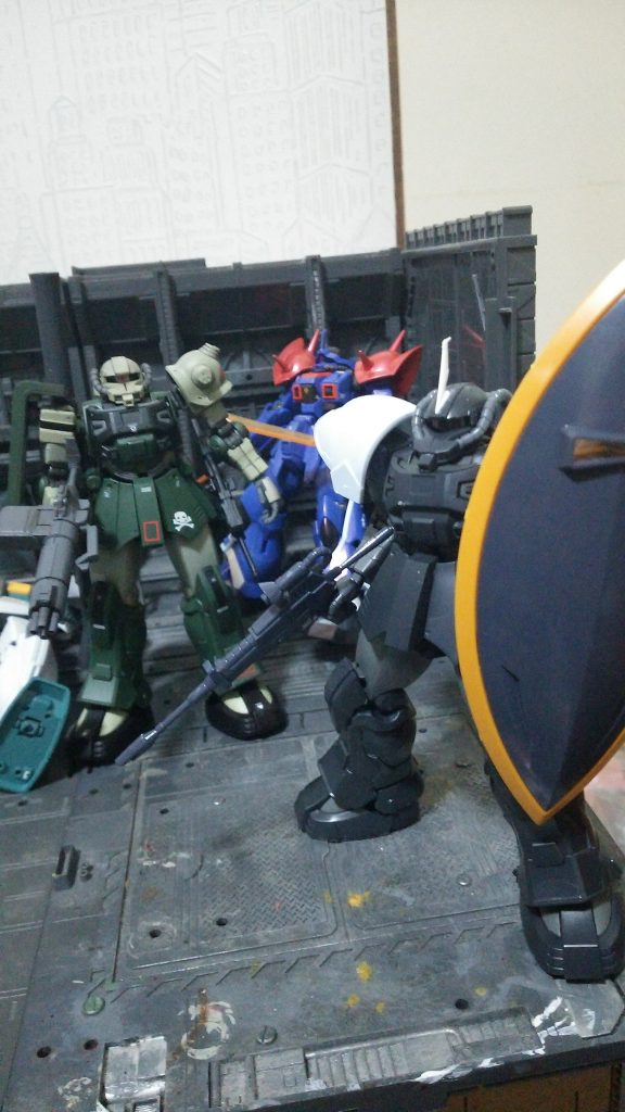 アクトザク–6枚目/制作者：中村シュウスイ