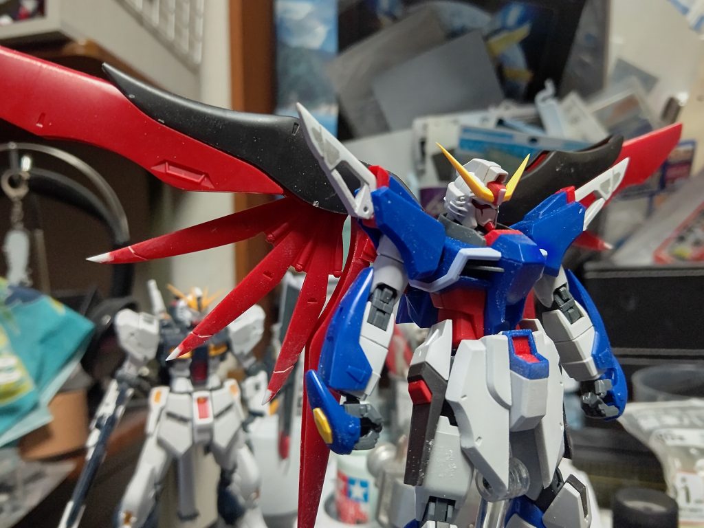 ウィングのシャープ化はプラ板とシアノンのゴリ押し。これで強度がしっかりするから凄い。シアノン凄い。