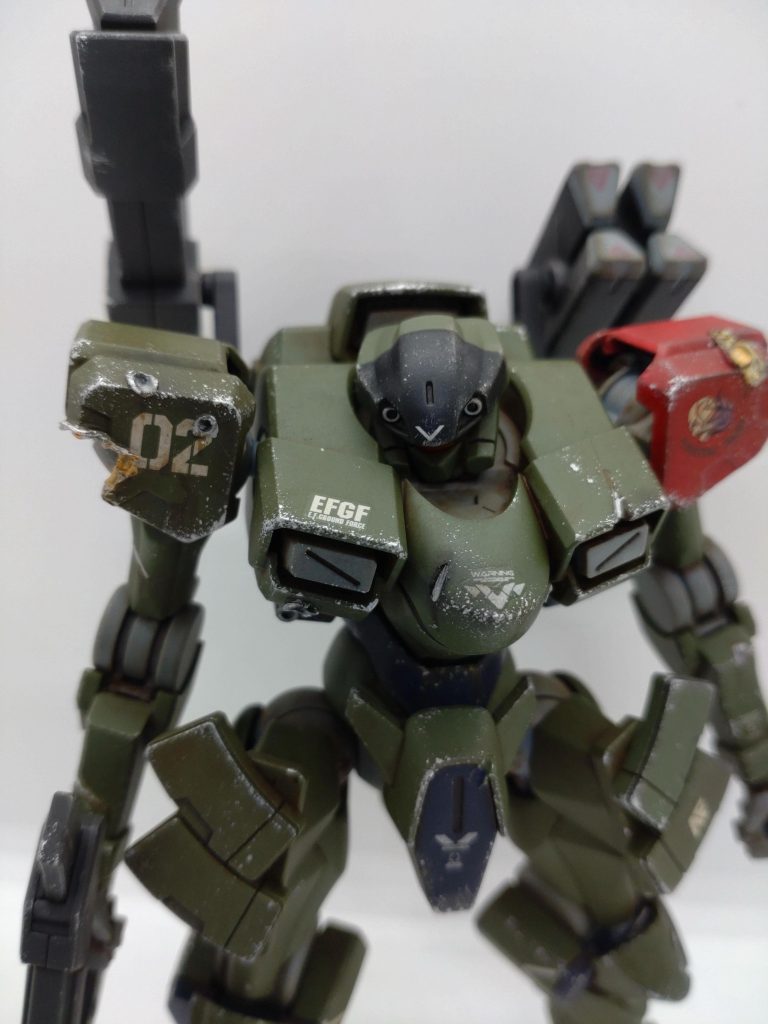 ヘルメットは黒くしました。なぜか？その方が特殊部隊っぽいからです。