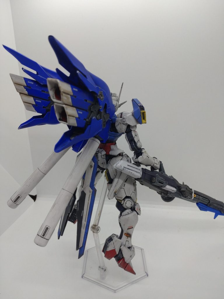 エアリアルもシナンジュも丸いフォルムの機体なので、なかなか違和感無く装着できたと思います✨