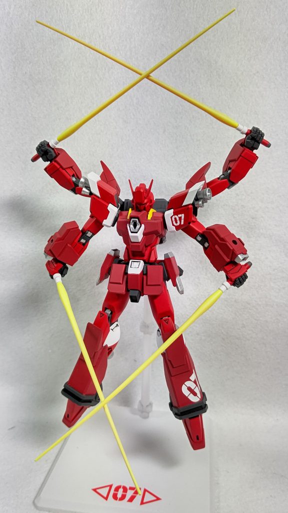 サブアームと言えばやはりサーベルを持たせるものでしょう?サブアームの分のサーベルも搭載できます。