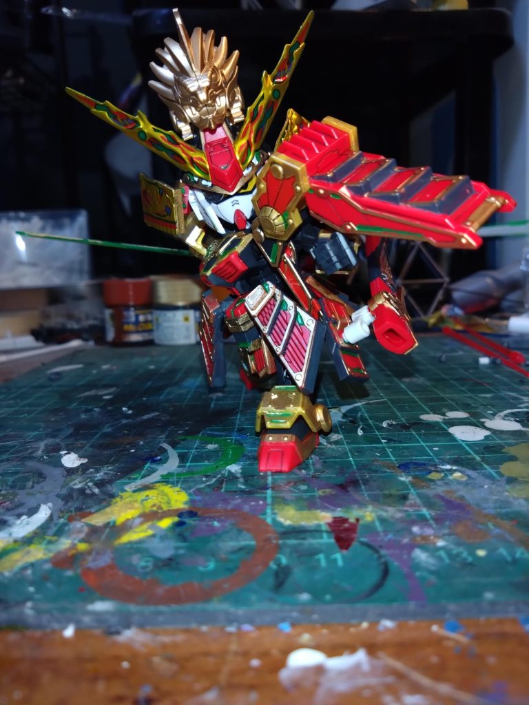 足を大きく前後にできるようにした事で踏込ながらの太刀を振り切るポーズも自立させたままできました。　　　　　　　　　　　　　　　　　　　　　今回SDを本格的な可動域拡張を思いつきでやりましたが、なかなか上手くいったかなと思います　　　　次は大将軍でチャレンジしてみようかと思います😁