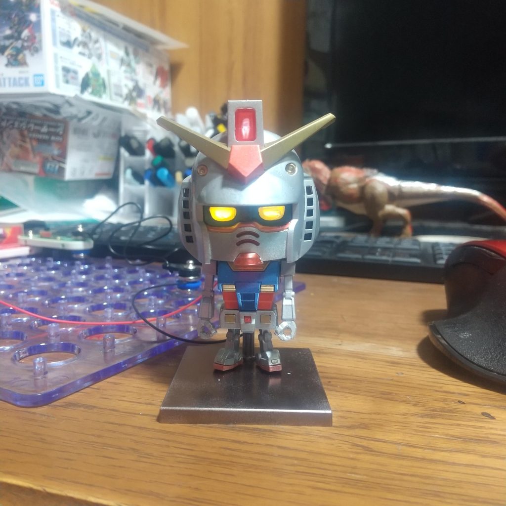 配線は丸見えですｗ