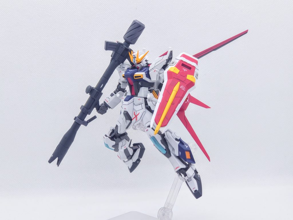 背面のコネクタはそのままのためストライカーパックを装備出来ます。