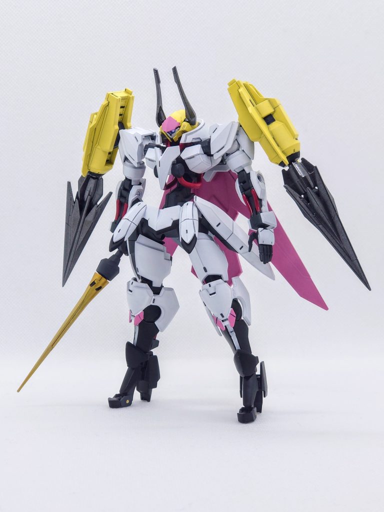 ジークルーネをベースにミキシングしました。プロポーションは胴体フレームを2mm延長しています。