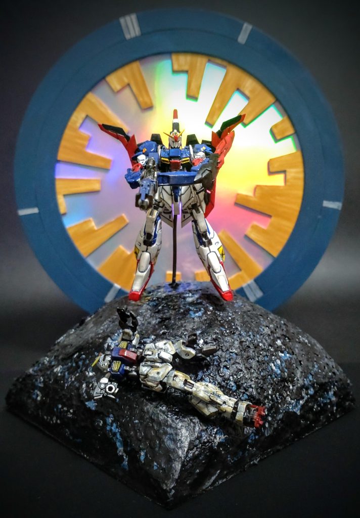 正面。昔のアニメポスターにありそうな感じを目指して作ってみました。