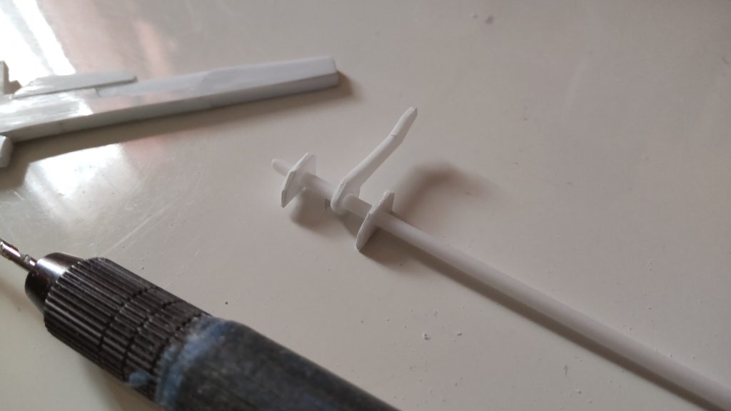 ニチアサと言えば変身ヒーローってことで、グリップもしっかり変形するようにして(?)。