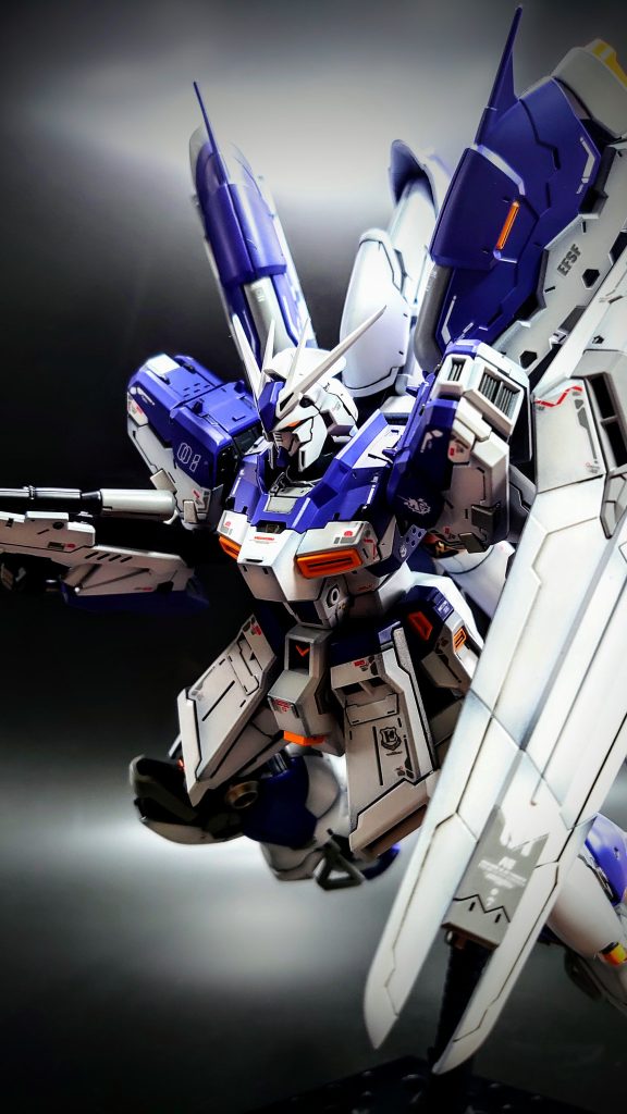 Hi-ν gundam–3枚目/制作者：ゆうぷら