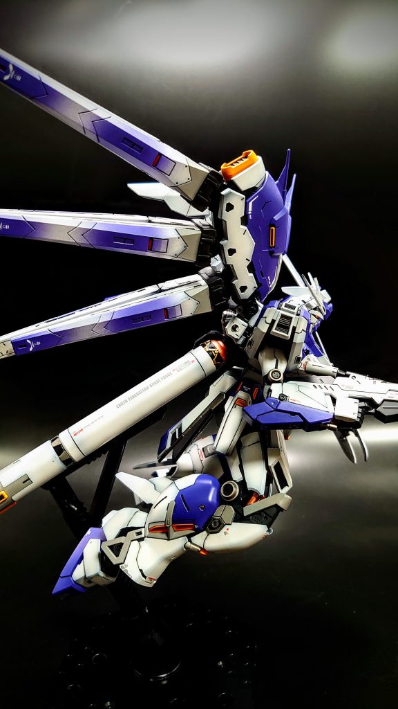 Hi-ν gundam–5枚目/制作者：ゆうぷら