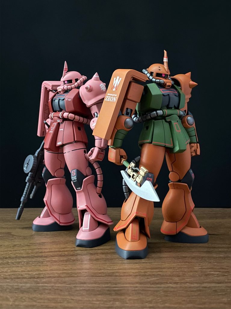 リバイブシャアザクと。「笑うなよ、兵が見ている」この2機の共闘も見てみたかったです。