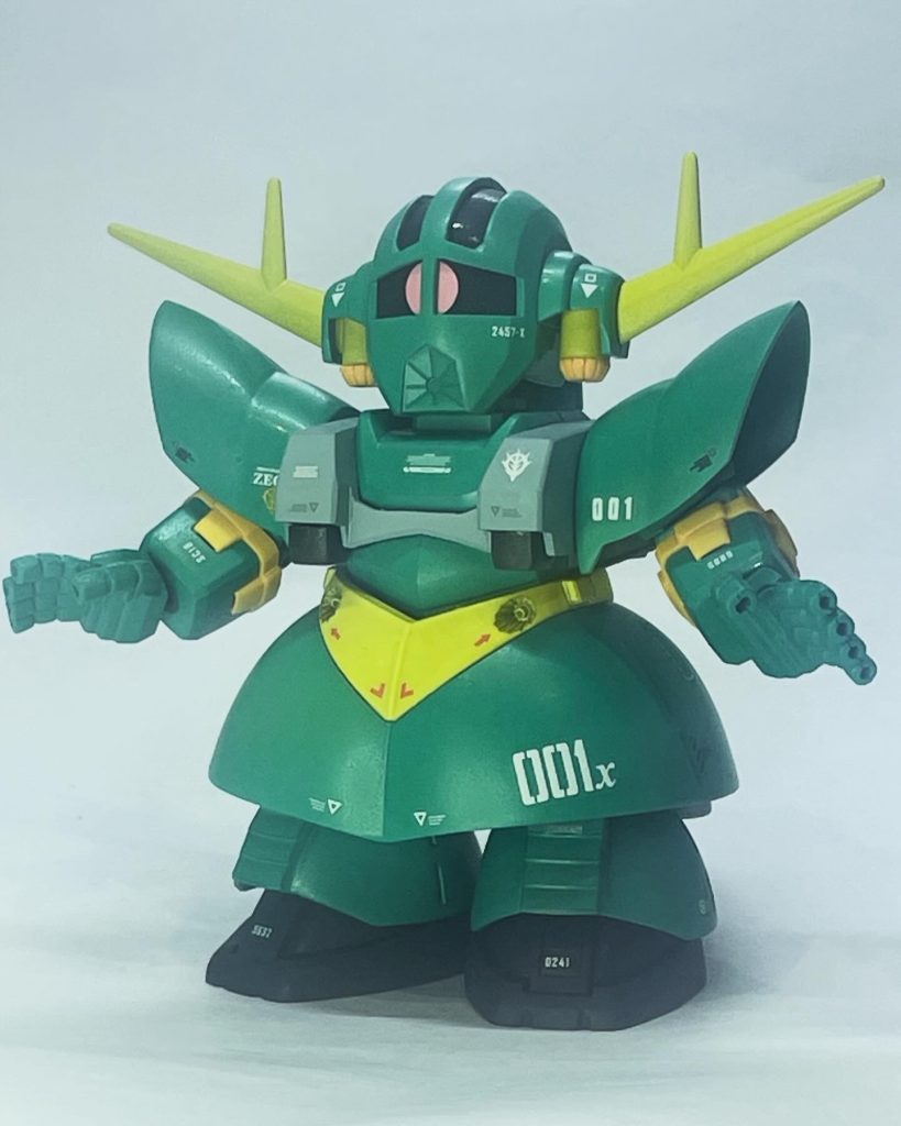 SD ジオングをララァ専用カラーに全塗装。パーフェクト・ジオング仕様にしてみました。