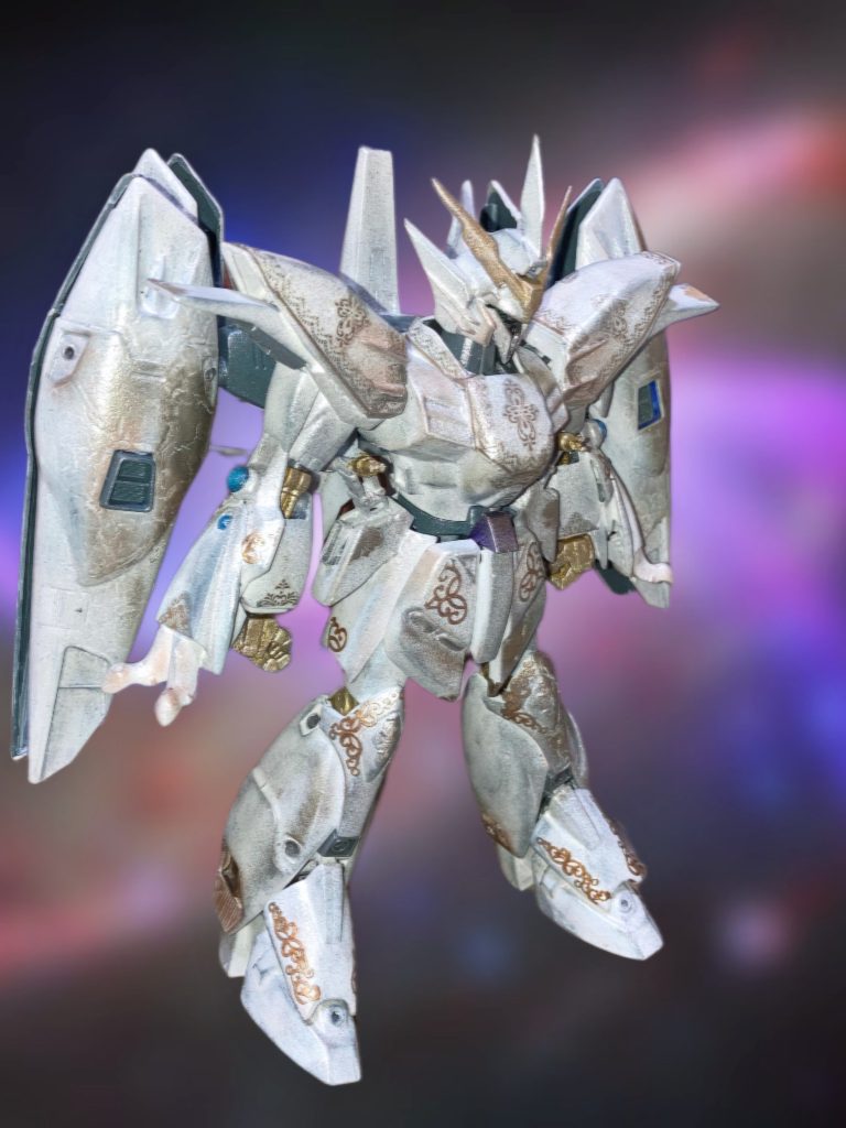 フラッシュを焚くとこんな風に白が際立ってきます。