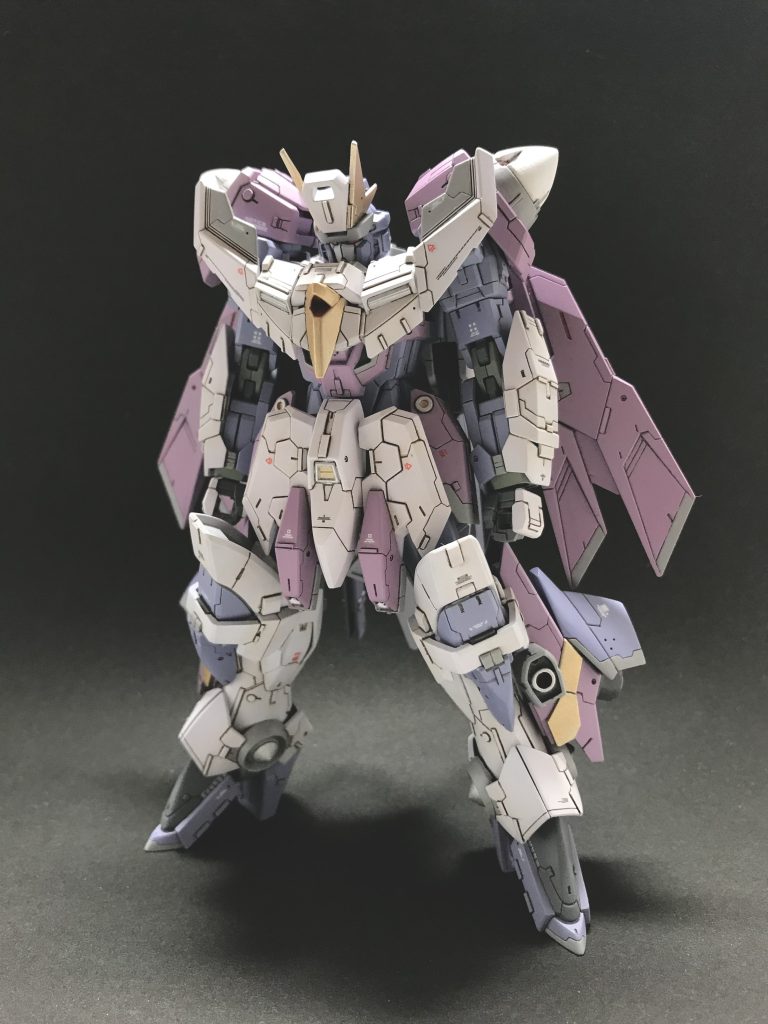 イージスナイトを元にリボーンズのパーツで強化する感じで作りました いわゆるビルド改造で自分専用の機体です