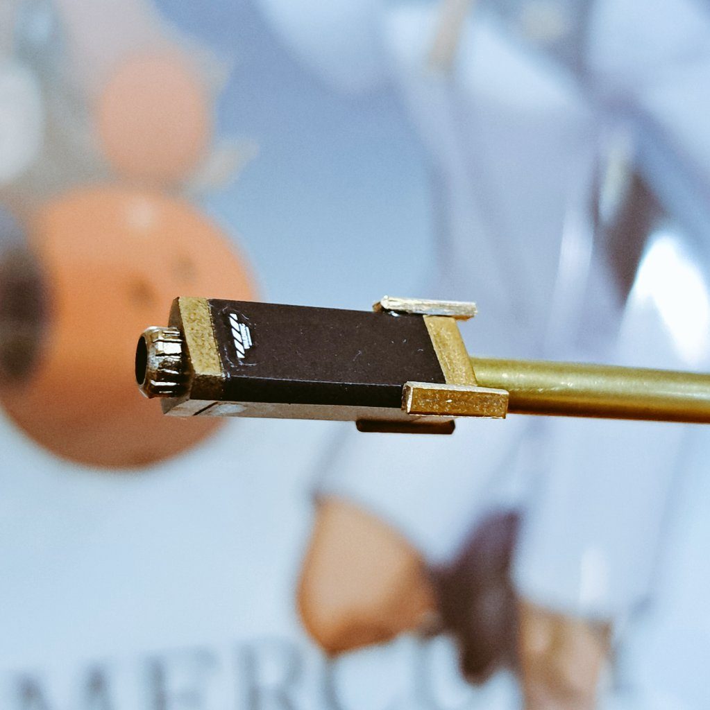 銃口やディテールのパーツを付けて塗装、デカールを貼って最終的にこんな感じに。プラ板のディテールをもうちょっとちゃんと作り込みたかったのですが、小さすぎたので今回はこれでギブアップしました。どうだったでしょうか。かっこよかったな~と思ったらぜひいいね、コメント、フォローなどよろしくお願いします。ご覧いただきありがとうございました!