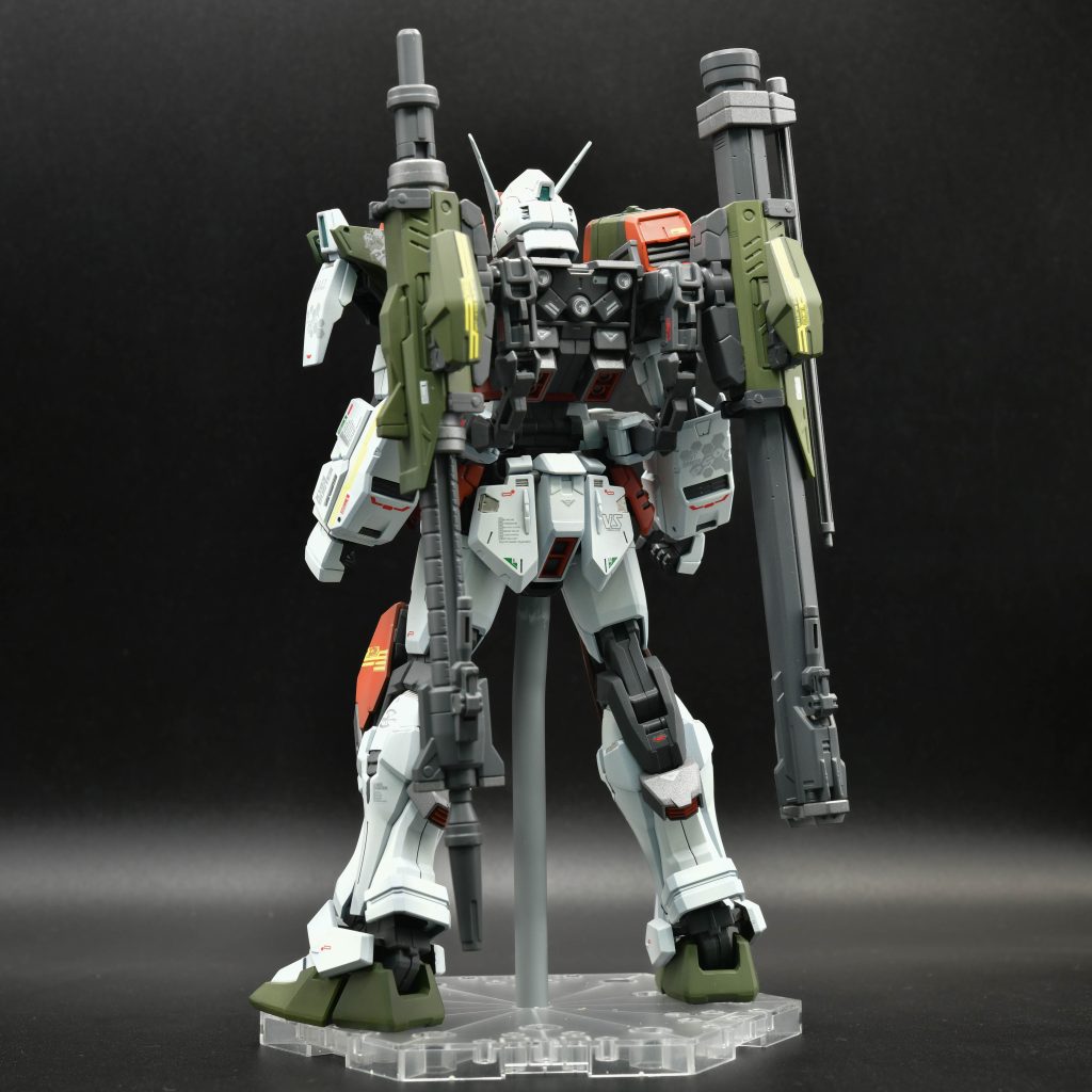 設定色の黄色味の強いホワイトは黄ばんでいるみたいで好みではなかったので、ウォームホワイトにしてみました。グリーンもちょっと明るめにしてヒロイックな感じにしています。